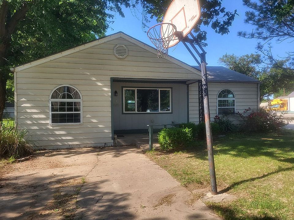 1st image of 1121 E Harvey Ave