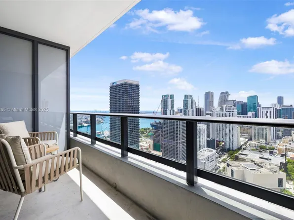 159 NE 6th St, Miami, FL