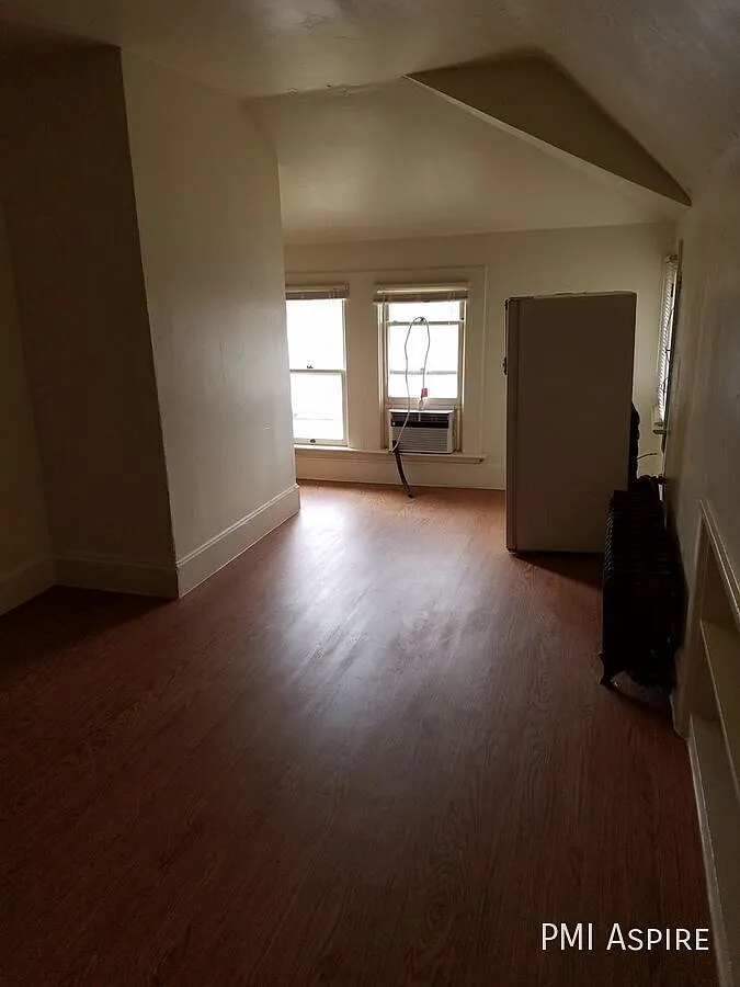Studio Available In Longmont — Photo 1