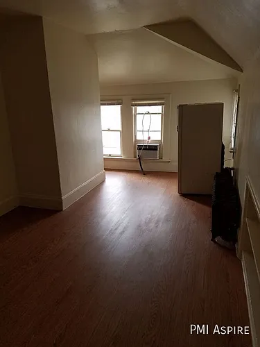 603 Emery St #4 Photo 1