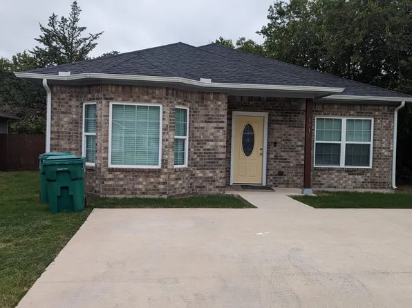 1010 E Epstein St, Sherman, TX 75090