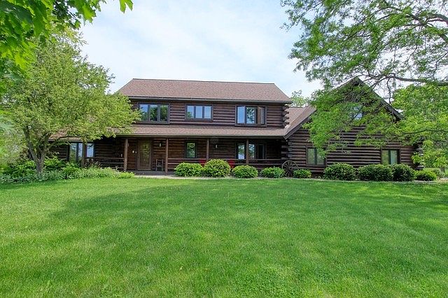 1st image of 2744 Twin Waters Ln