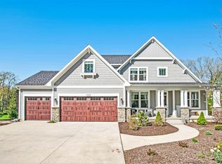 7544 Cascade Rd SE, Grand Rapids, MI 49546