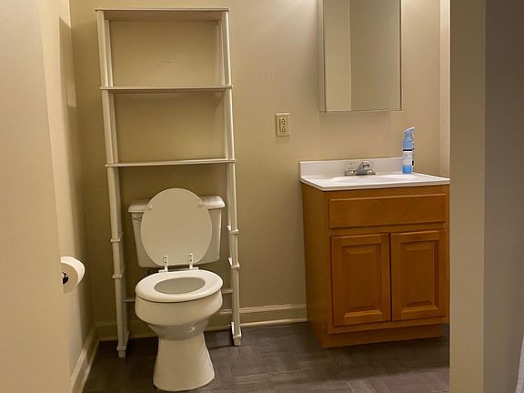 4th image of 499 Washington St #1B