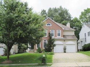 22 Fox Hollow Trl, Bernardsville, NJ 07924