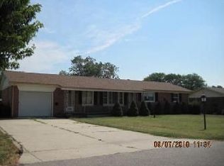 2148 S Fairview Dr, Shelbyville, IN 46176
