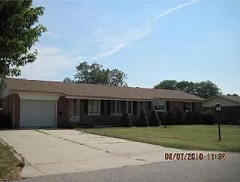 2148 S Fairview Dr photo 1