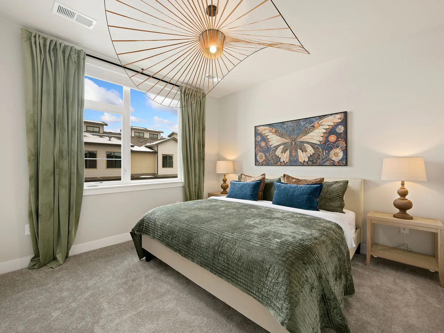 2 bed, 1174 sqft, $3,950 — Photo 4