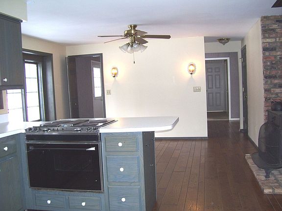 View from Kitchen to Bkfst Area