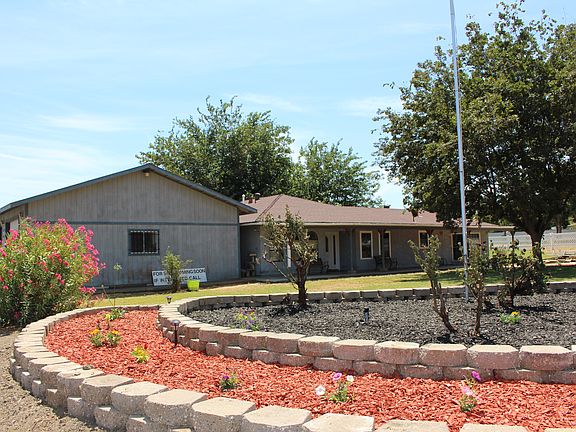 3rd image of 34650 S Bernard Dr