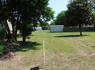 210 E Country Rd, Columbus, KS 66725