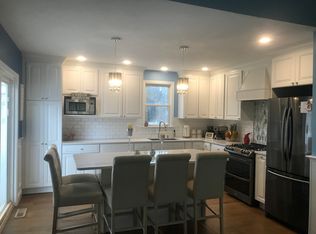50 Pine Grove Ave, Hyannis, MA 02601