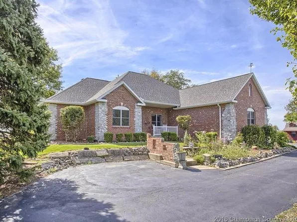 825 N County Road 1275 E Rd, Tuscola, IL 61953