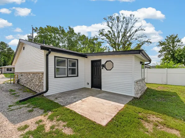 2504 E 37th St, Des Moines, IA 50317