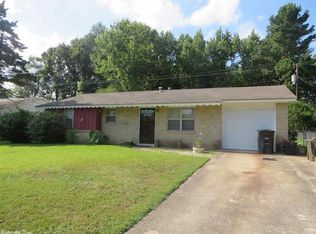 36 Collins Rd, Jacksonville, AR 72076