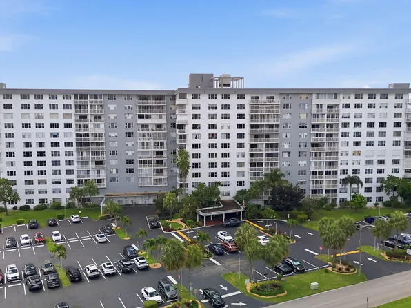 3800 Hillcrest Drive #310, Hollywood, FL 33021