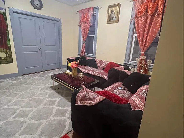 384 Fulton Ave #1 — Photo 3
