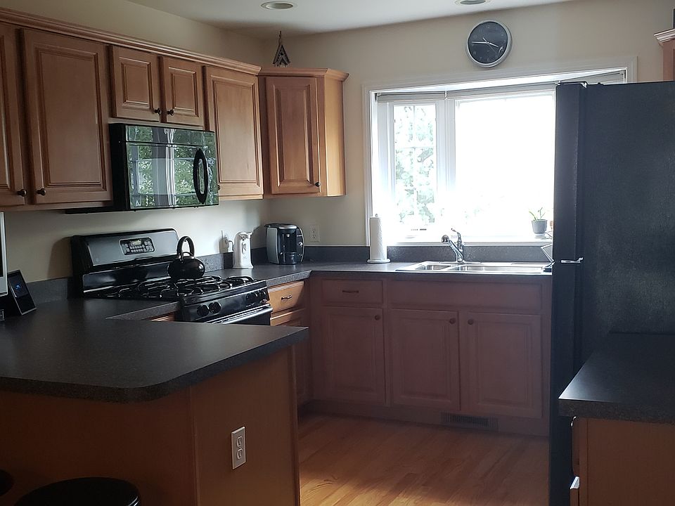 1st image of 4019 Thomas Paine Way