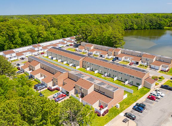 Grand Lake Townhomes