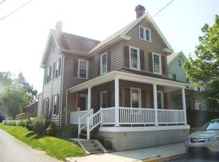 18 Willow St, Lititz, PA 17543