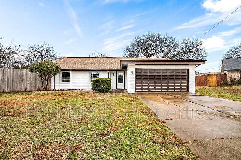 1st image of 1308 Lorraine Dr