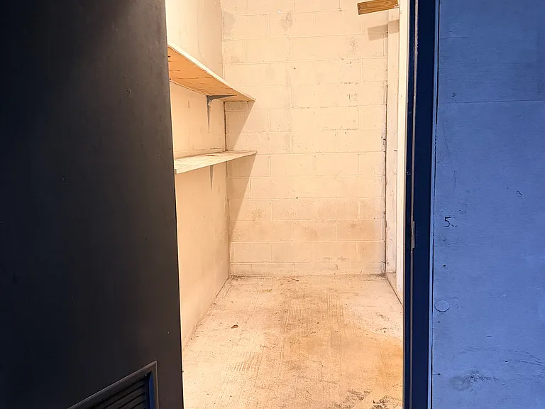 100 1st St #5 — Photo 28