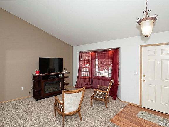 4th image of 7812 192nd Street Ct E