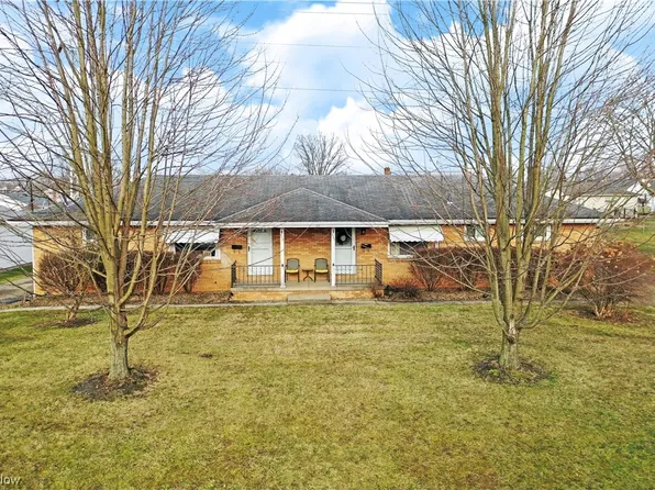 338 Overlook Blvd #340, Struthers, OH 44471