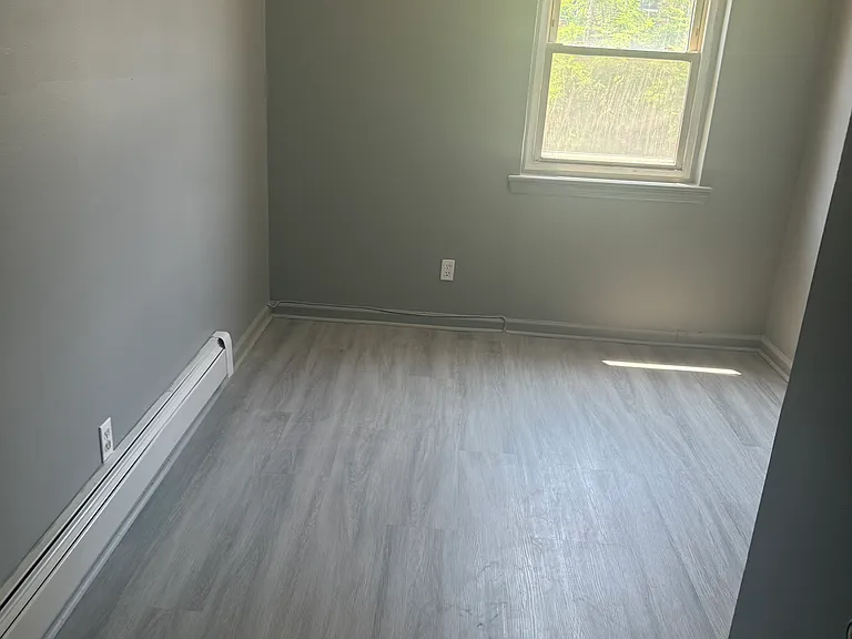 1702 Parkview Ave #2 — Photo 5