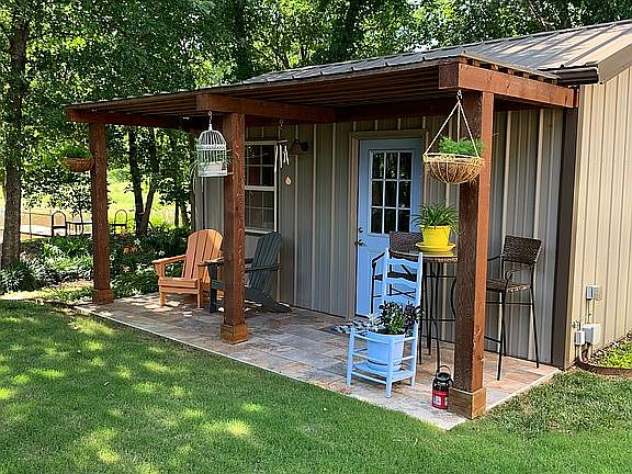 Hobby Building & Pergola