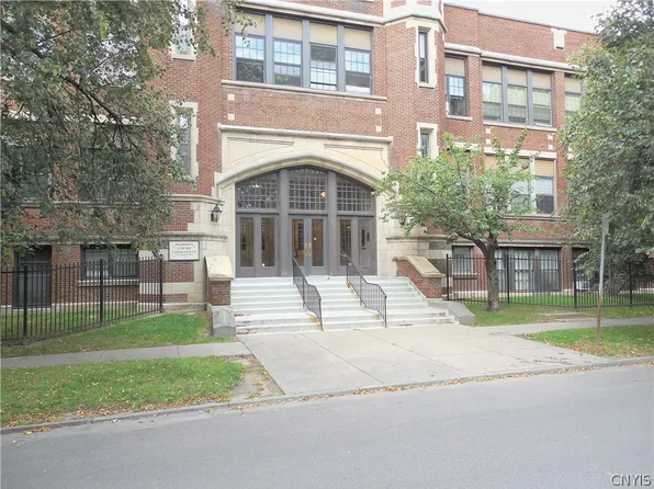 917 Madison St APT 205, Syracuse, NY 13210
