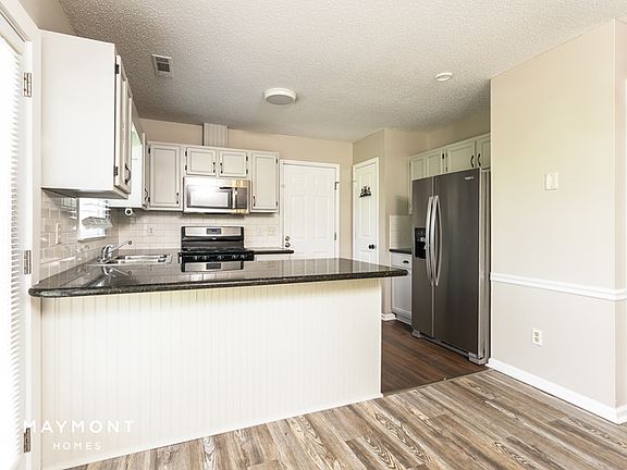 5th image of 146 Twin Creeks Rd