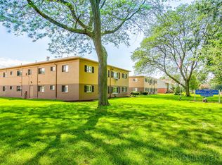 34800 Lakeshore Blvd #26D1406F5, Eastlake, OH 44095