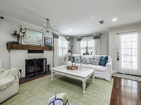 2nd image of 1030 N 15th St