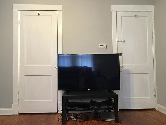 5th image of 7702 Thomas Ave