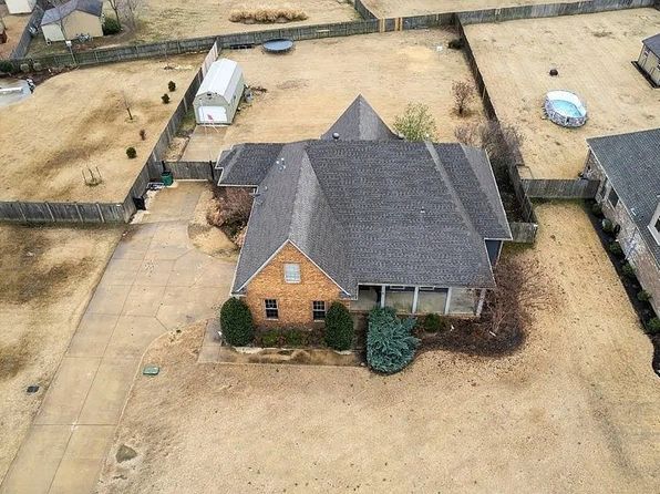 215 Delta Pointe Dr