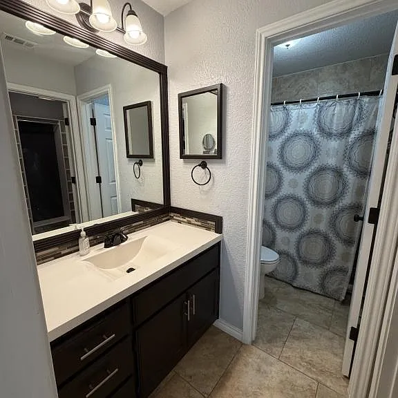 484 Cordova Ter — Photo 13