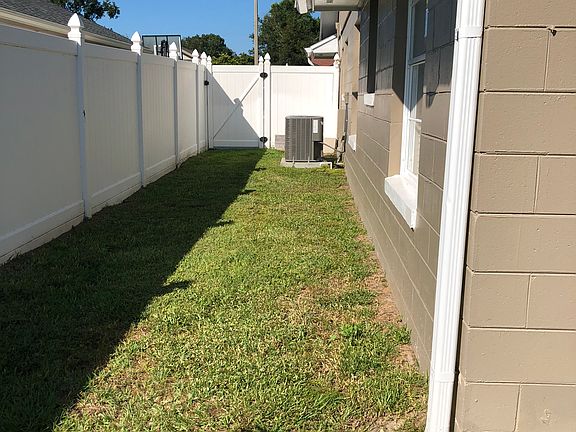 5th image of 1709 Blackmon Ct