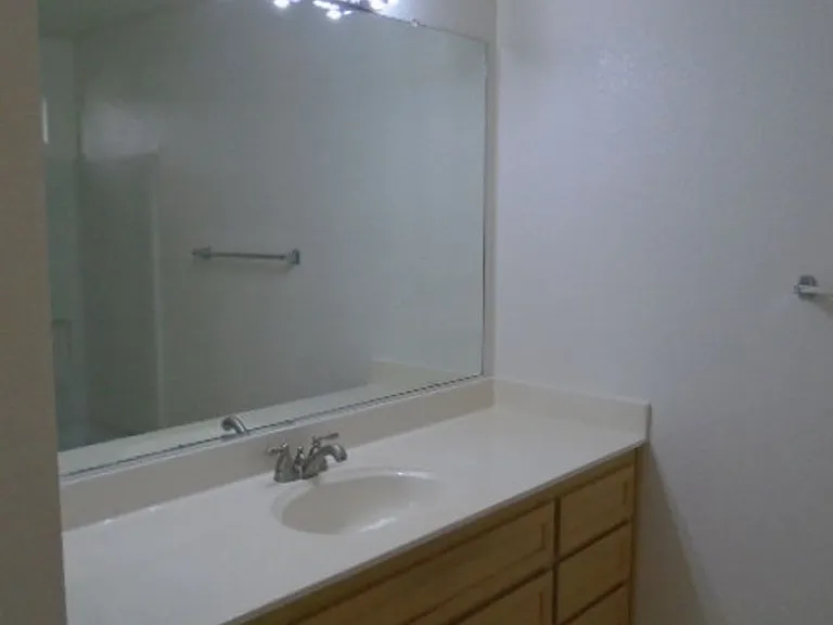 2378 Roualt St — Photo 16