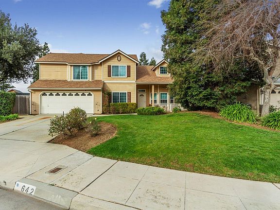 3rd image of 642 N Burl Ave