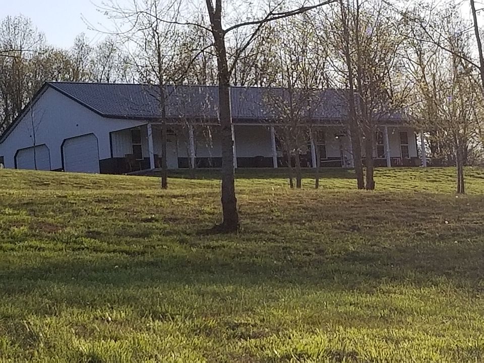 1st image of 280 E Clough Dr