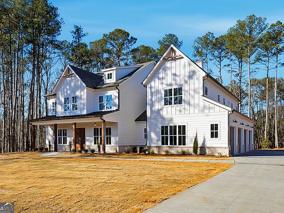 3rd image of 292 County Rd