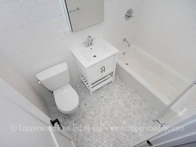 430 E 89th St #B — Photo 5