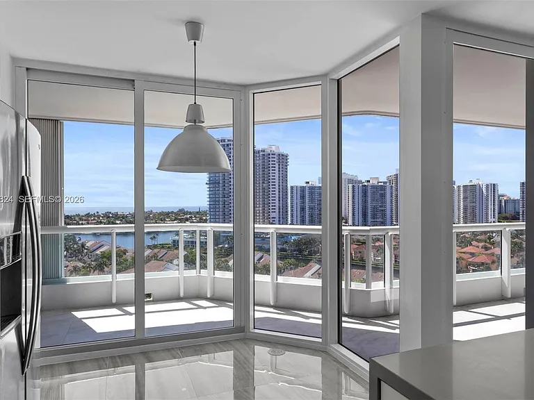 21055 Yacht Club Dr #1409 — Photo 15