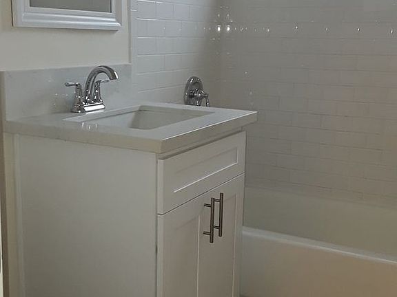 4th image of 8547 Imperial Hwy #56
