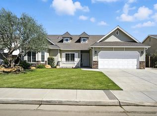 1674 W Castoro Way, Hanford, CA 93230