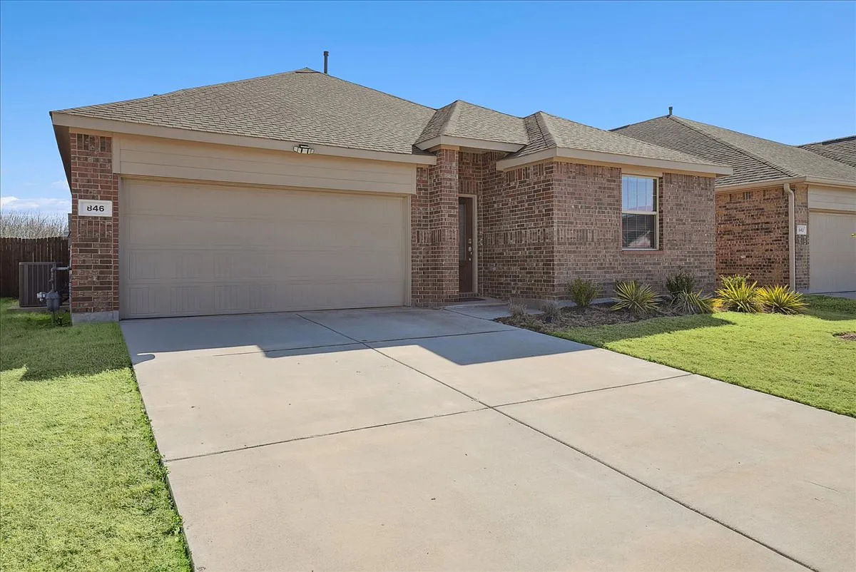 Building Photo - 846 Sitwell Dr