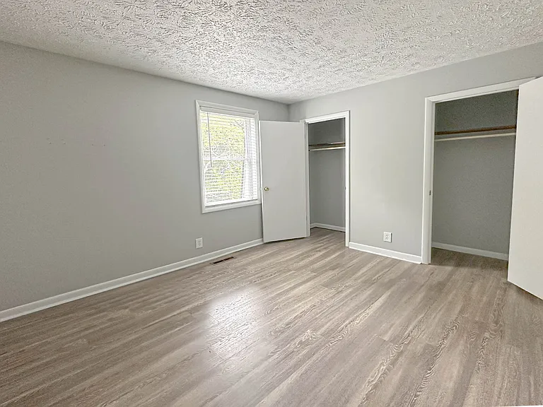 3307 Falls Creek Dr — Photo 10
