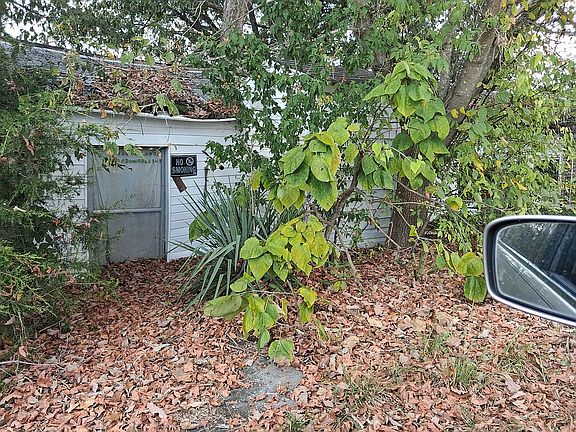 5th image of 5823 Union Grove Rd