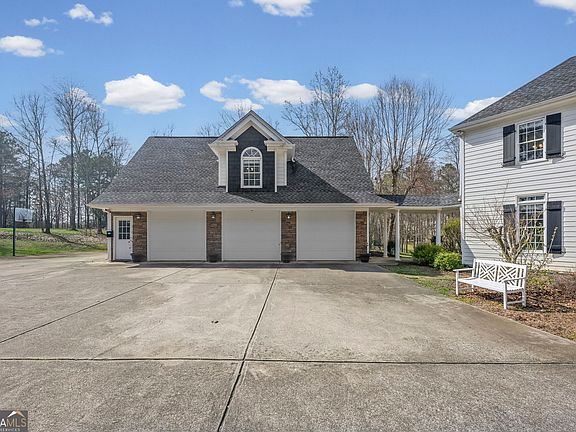 5th image of 575 Gantt Rd